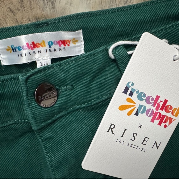 NWT Risen Look At Me High Rise Green Jeans Ankle Cuffed Barrel Size 3 - Picture 2 of 5